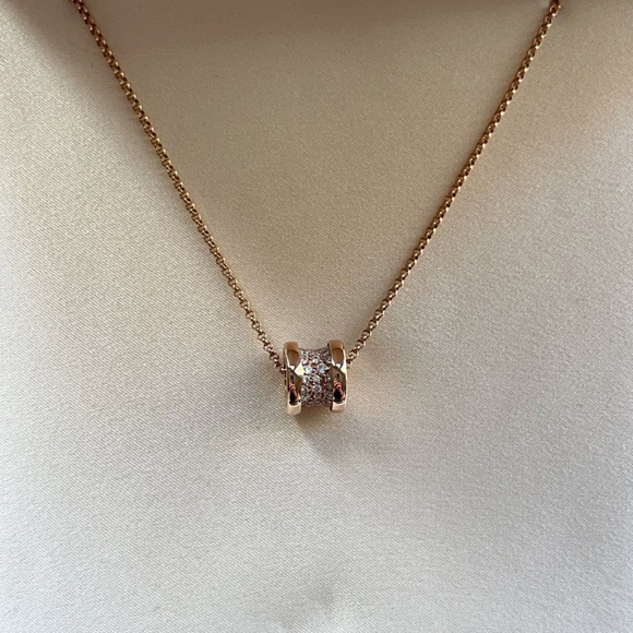 BVLGARI B.zero1 Mini Diamand Gold Necklace 2024 - Picture 1 of 3